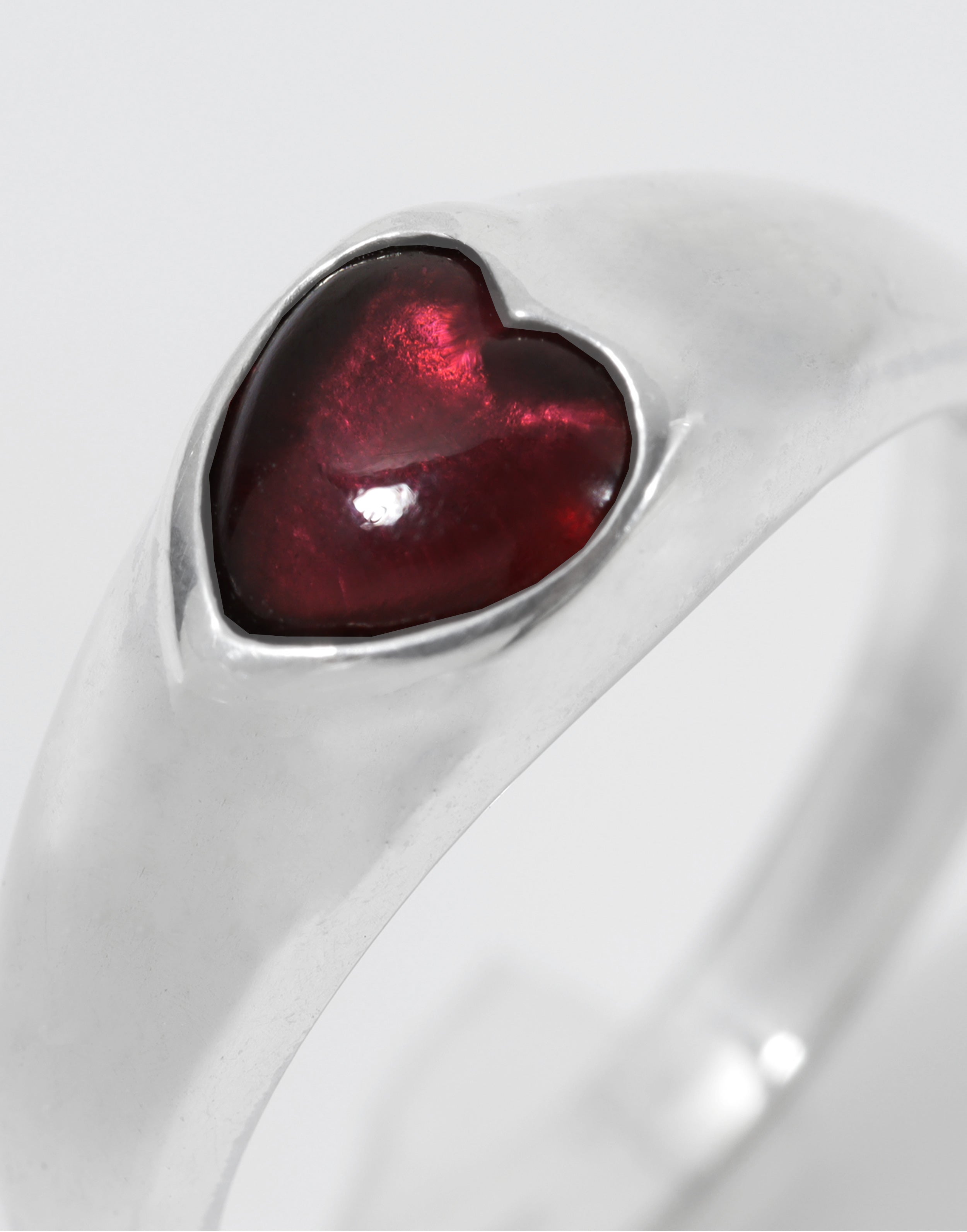 Bisous Ring Rhodolite Garnet