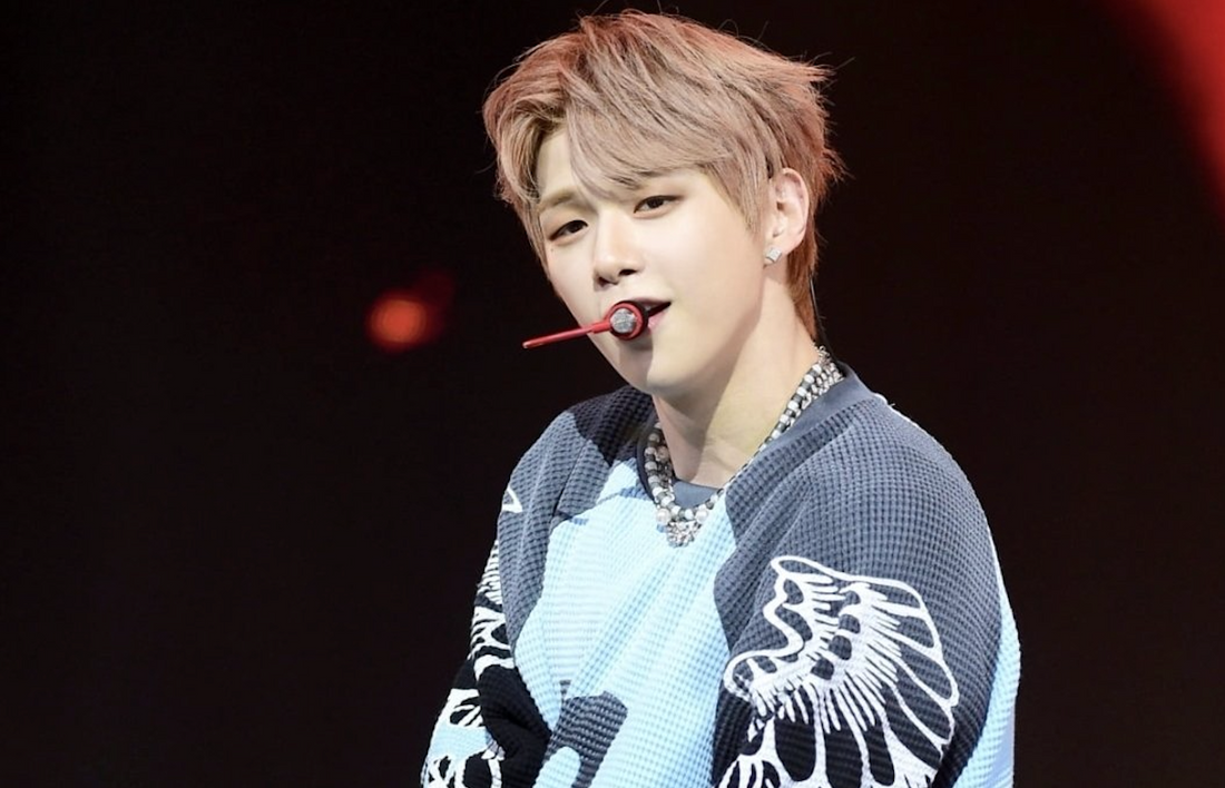 Kang Daniel wears JIWON CHOI