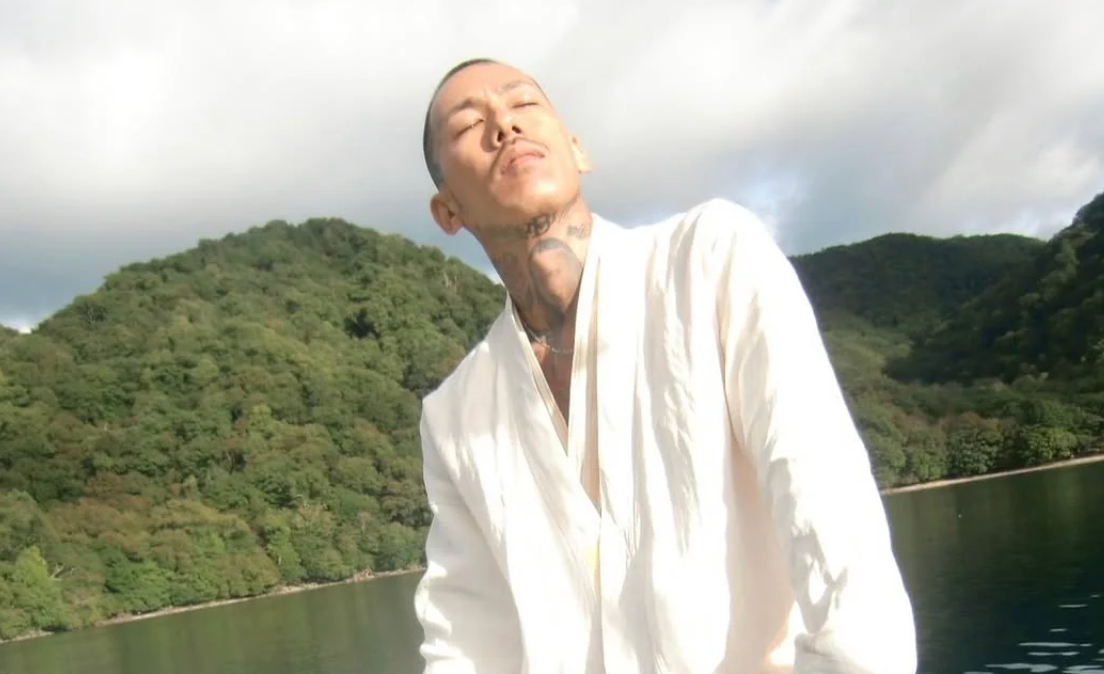 Yuki Chiba Wears Custom Korean Nameplate in His New Single