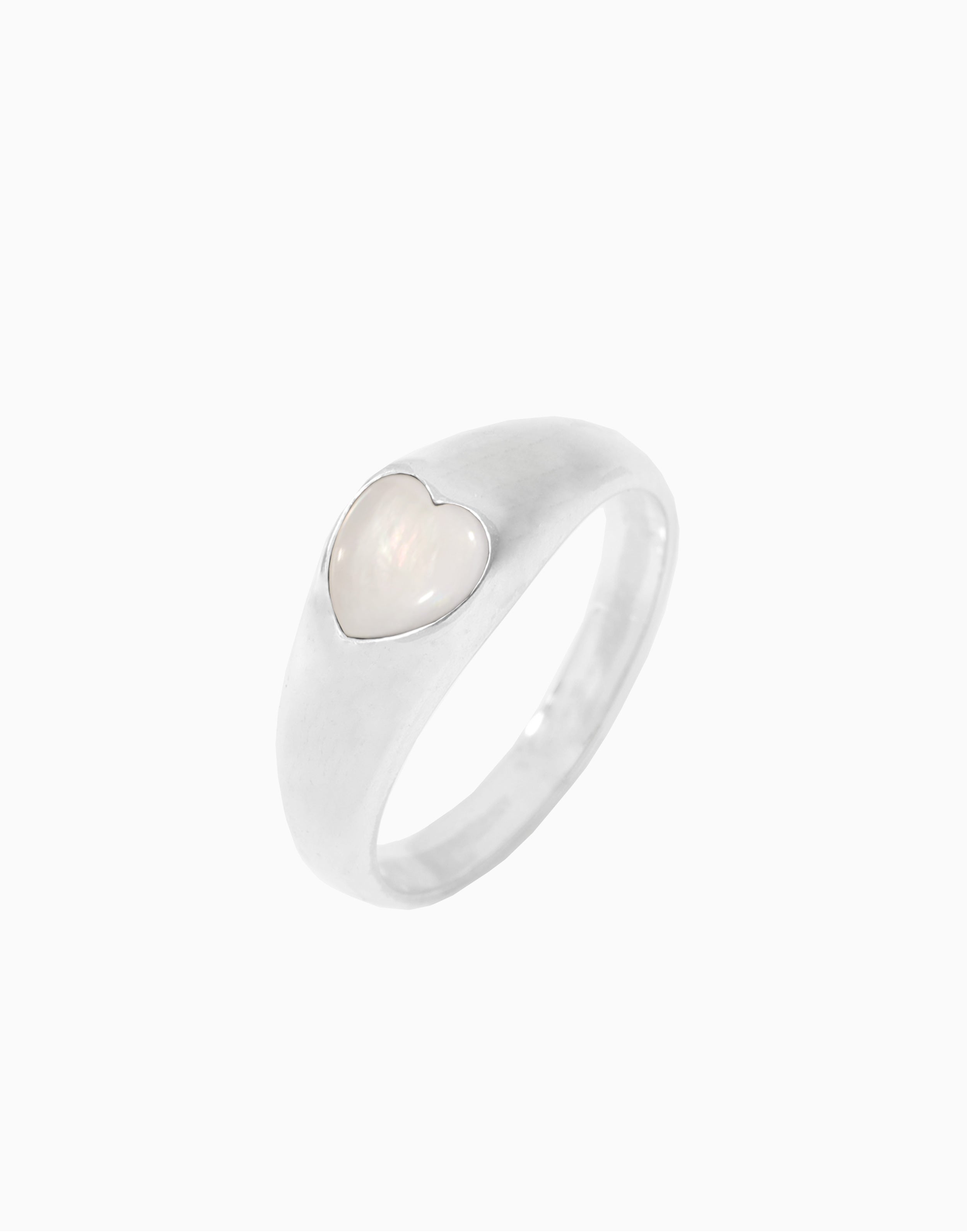 Bisous Ring White Mother-of-Pearl